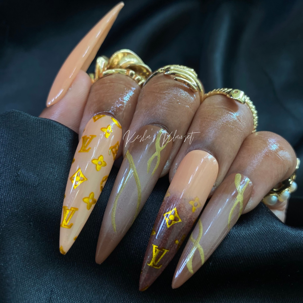 Nude & Coco Vibes
